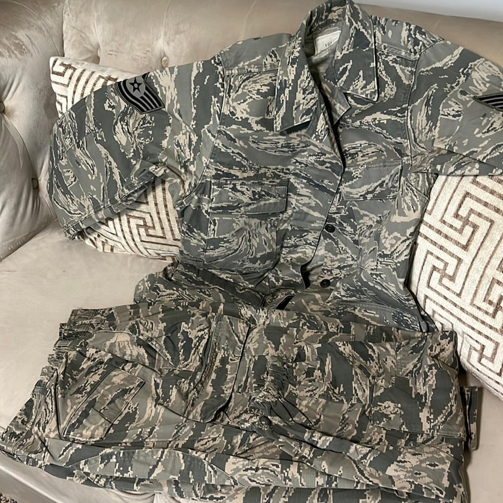 Military style blouse/jacket and pants. Great for adding to a shirt underneath.